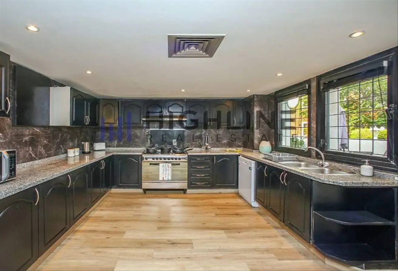 Majestic Upgraded House | Private Pool and Jacuzzi