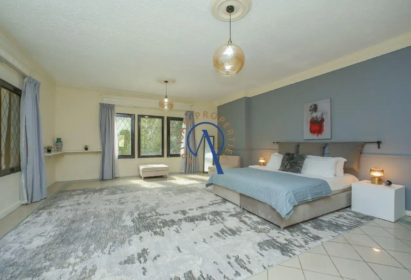 ENGLISH STYLE | FURNISHED | MAID ROOM | VILLA