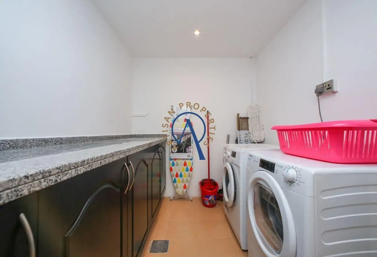 ENGLISH STYLE | FURNISHED | MAID ROOM | VILLA