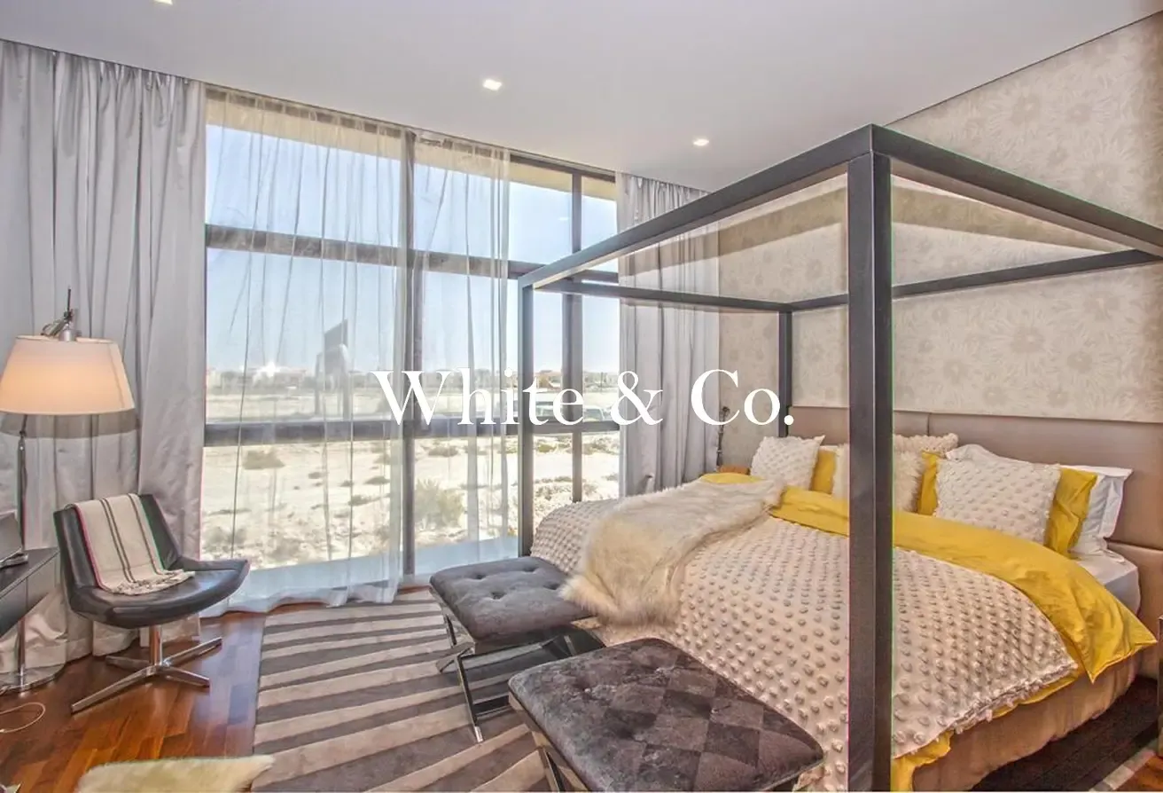Upgraded | Furnished |  pool | single row