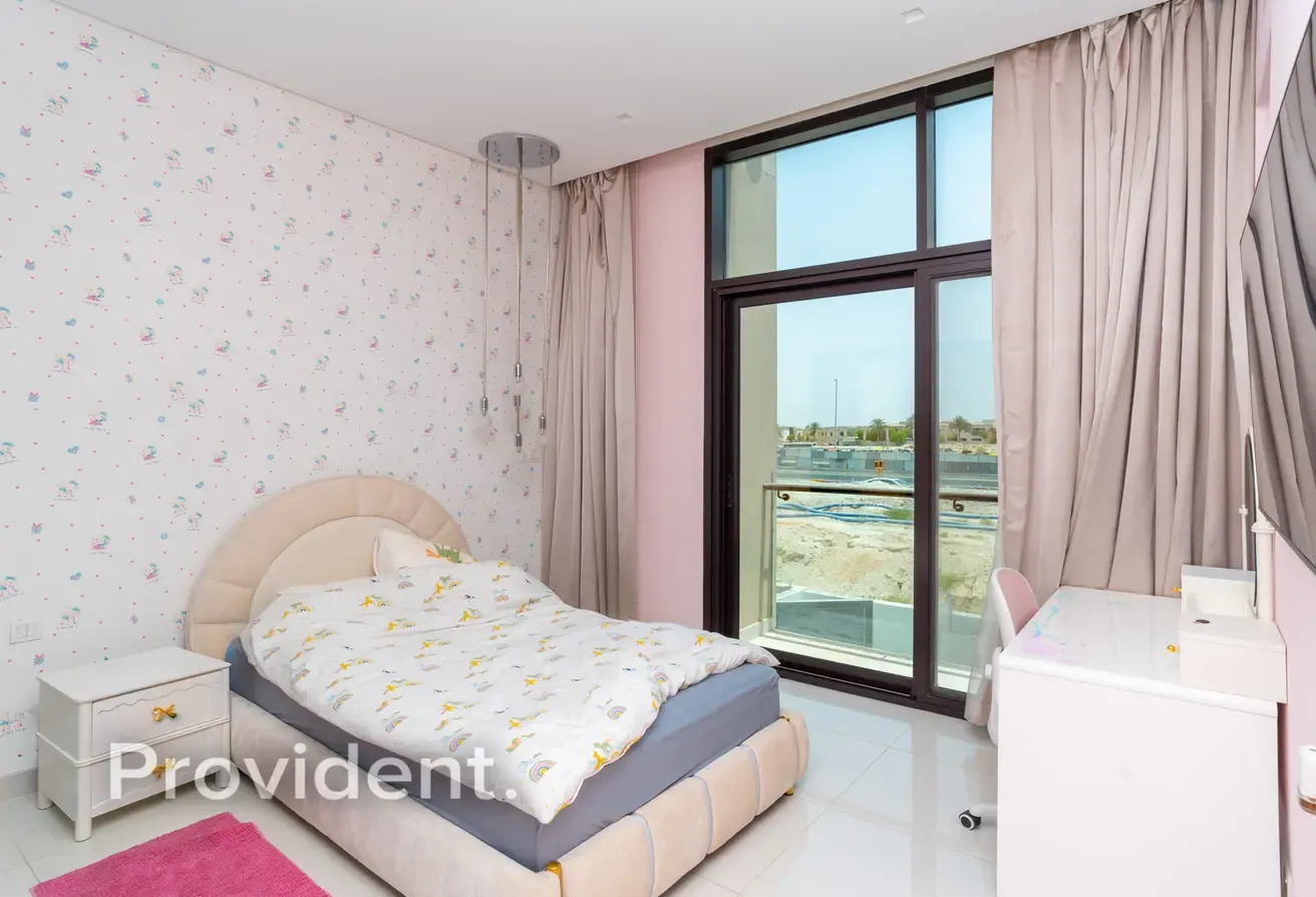 Biggest 4BR Layout | Ready to Move | Furnished