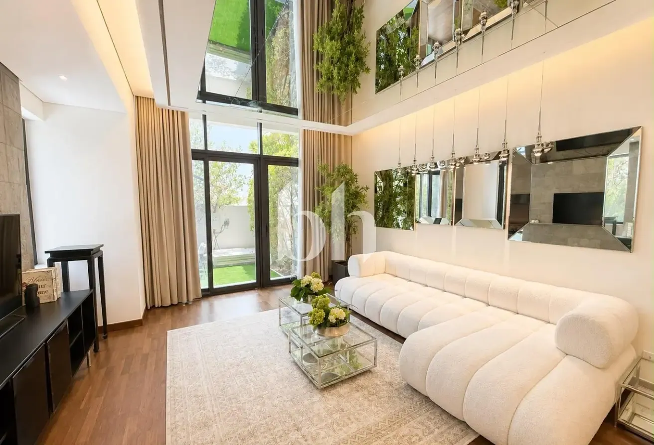 Beautifully Furnished | Private Pool | Upgraded