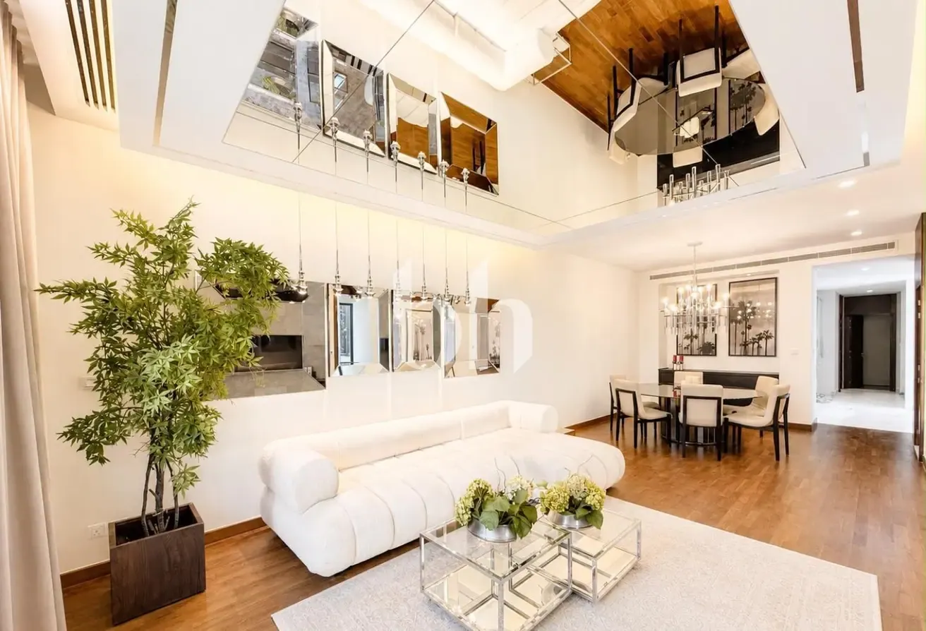 Beautifully Furnished | Private Pool | Upgraded