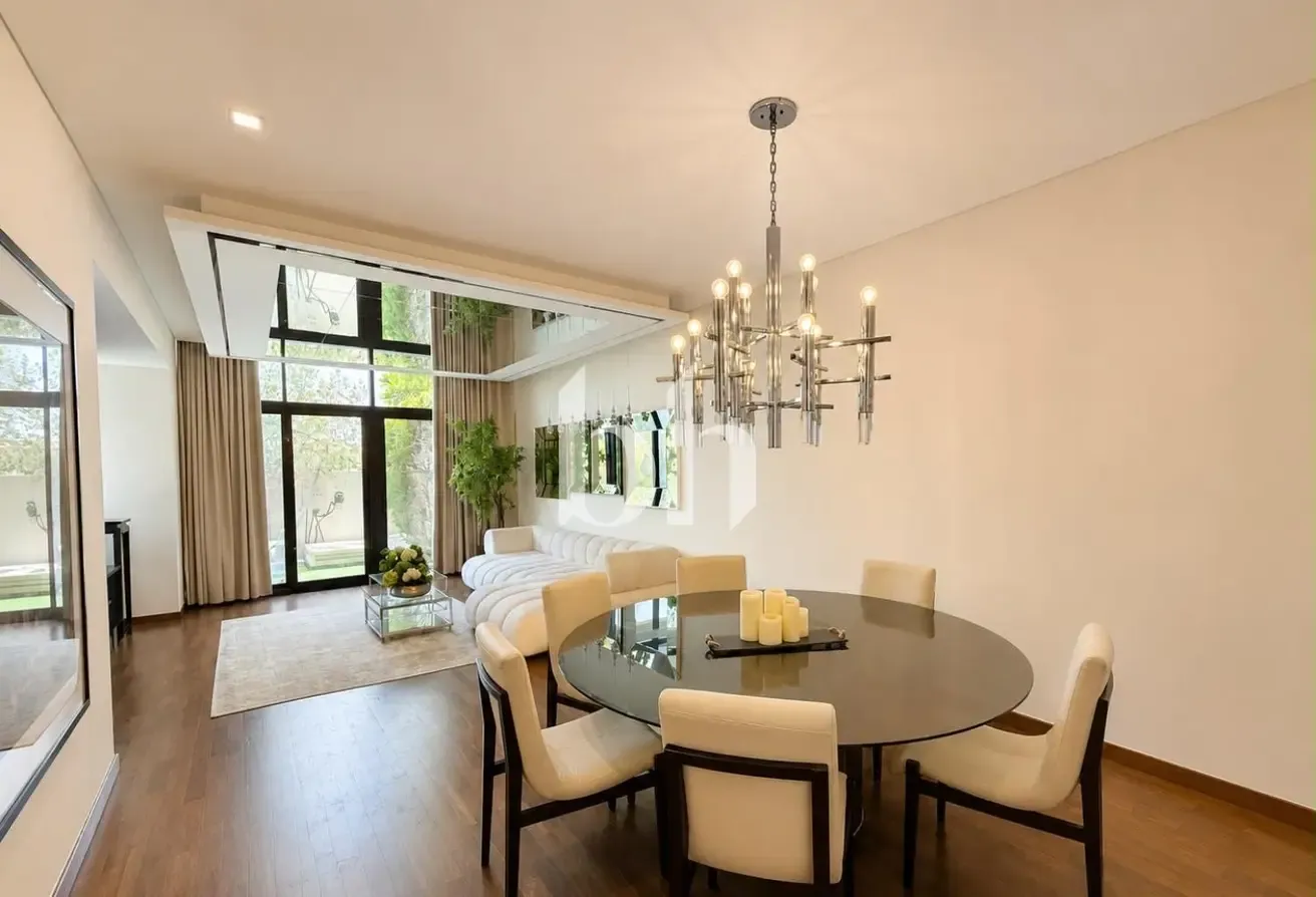 Beautifully Furnished | Private Pool | Upgraded
