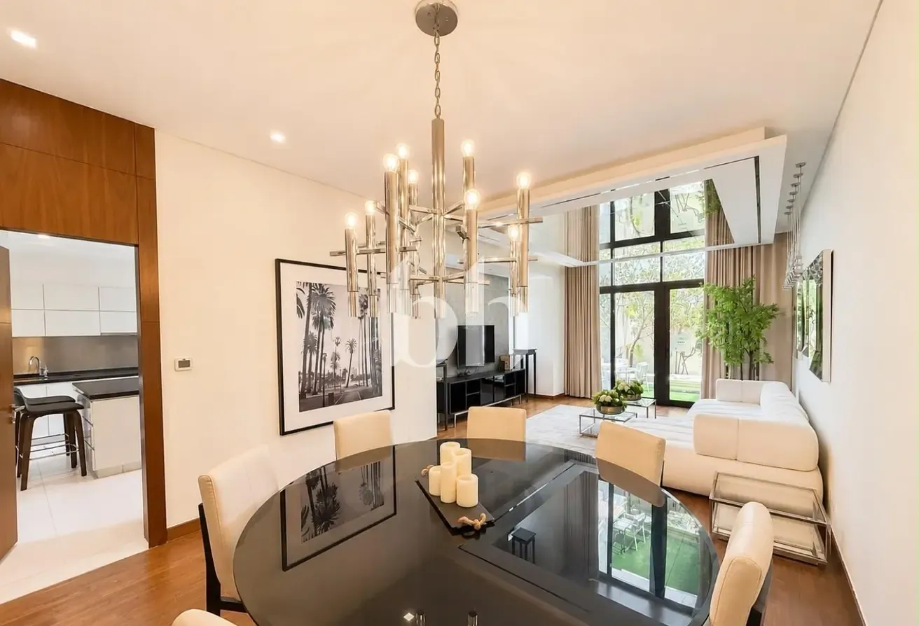 Beautifully Furnished | Private Pool | Upgraded
