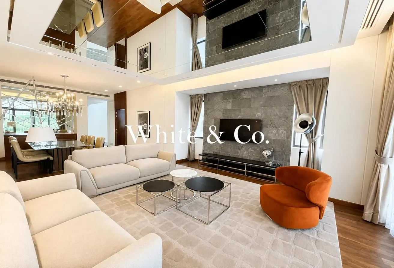 Fully Furnished | Single Row | Upgraded