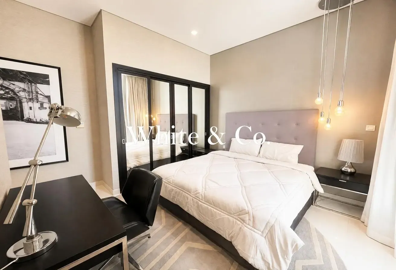 Fully Furnished | Single Row | Upgraded