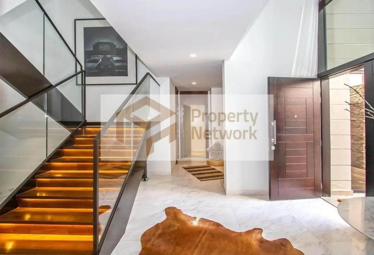Fully Furnished | Private pool | Paramount Finish