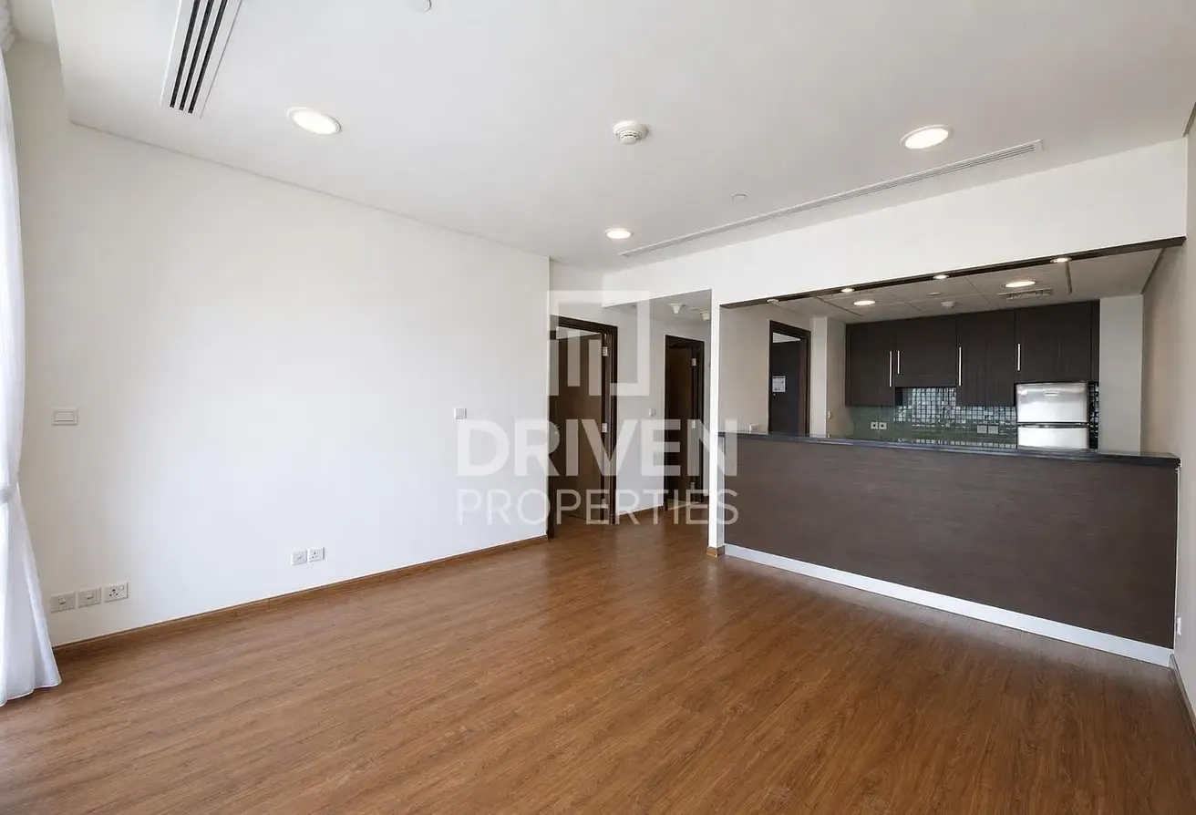 High Floor | Ready to Move in | Spacious
