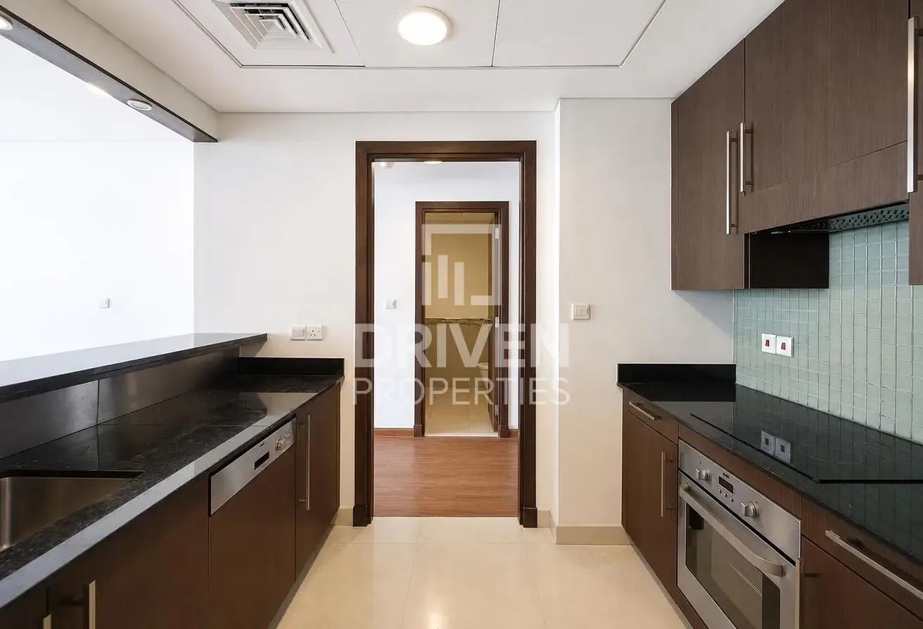 High Floor | Ready to Move in | Spacious