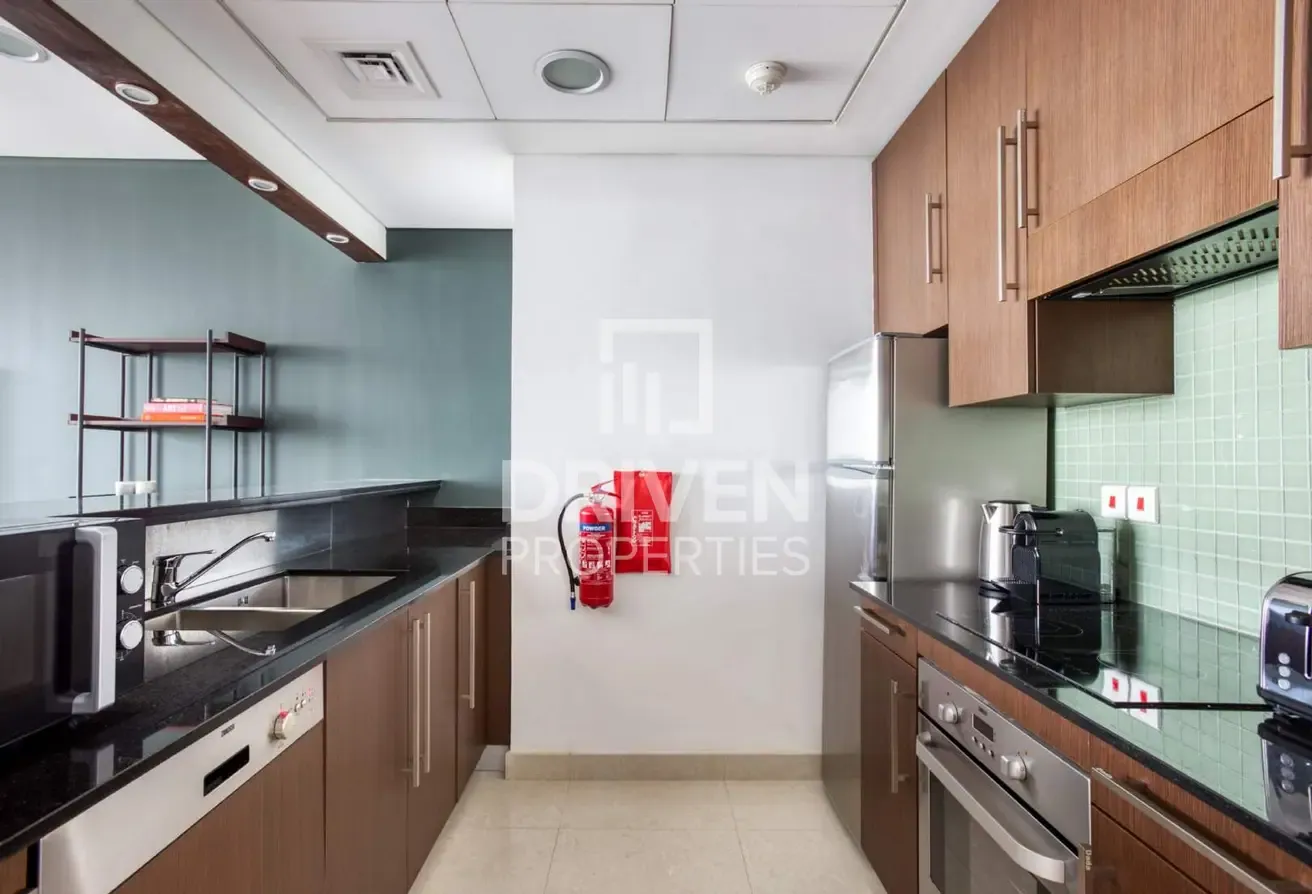 Spacious Balcony | Sea View | 12 Cheques