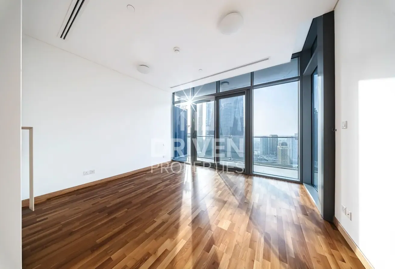 DIFC View | Unfurnished Apt | Vacant May