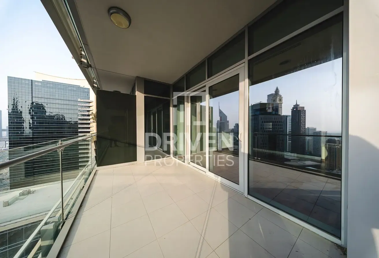 DIFC View | Unfurnished Apt | Vacant May