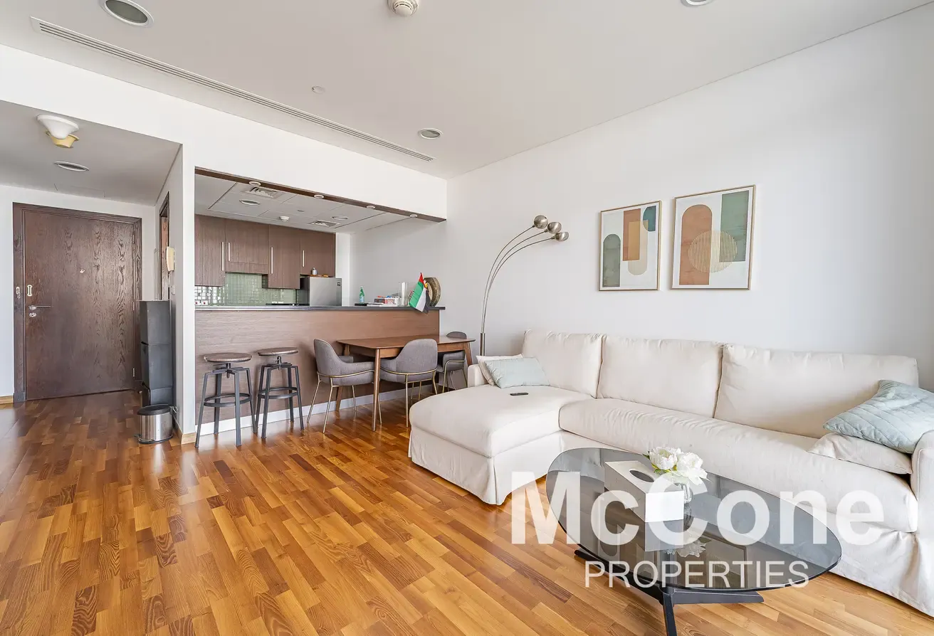 Burj Khalifa View | Furnished | Vacant Now