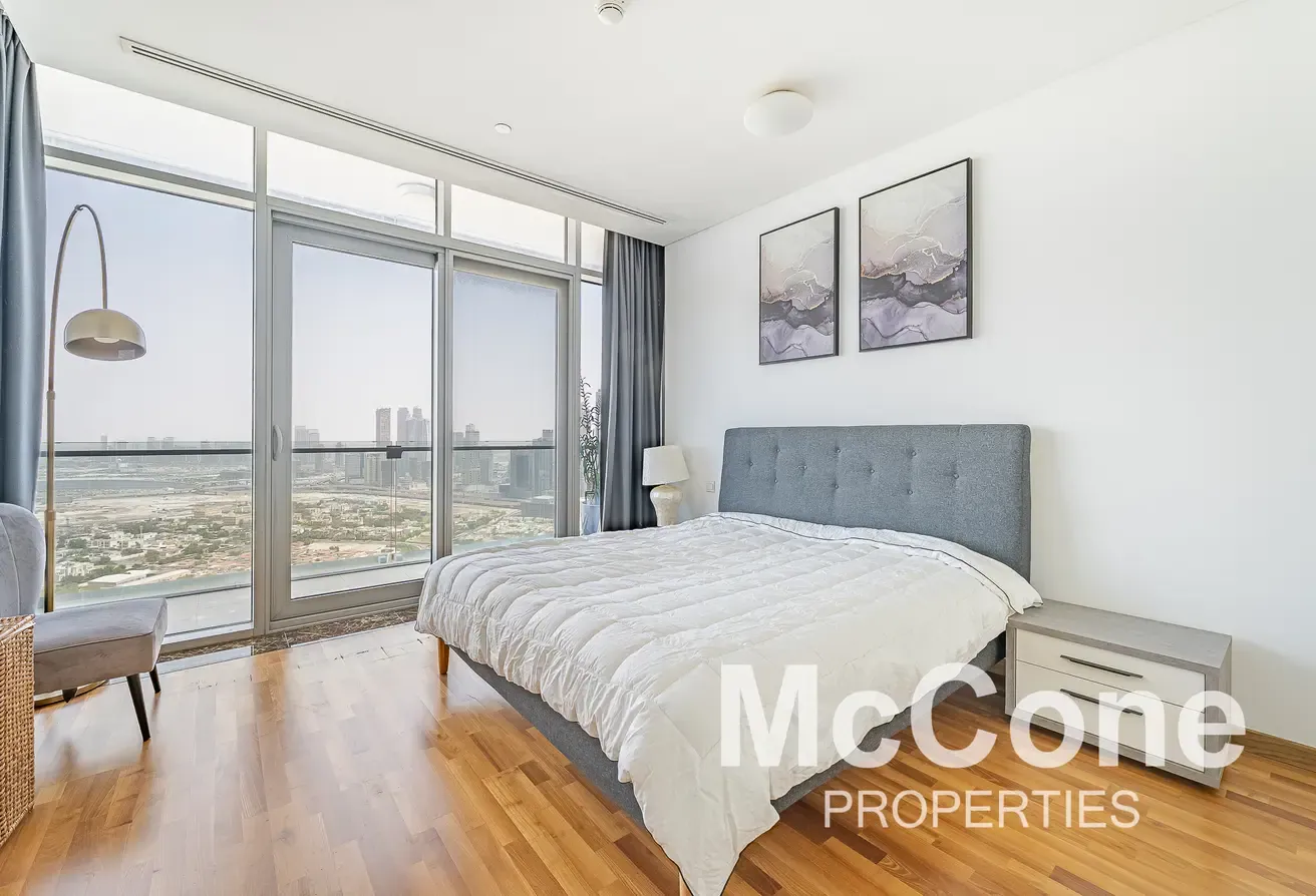 Burj Khalifa View | Furnished | Vacant Now