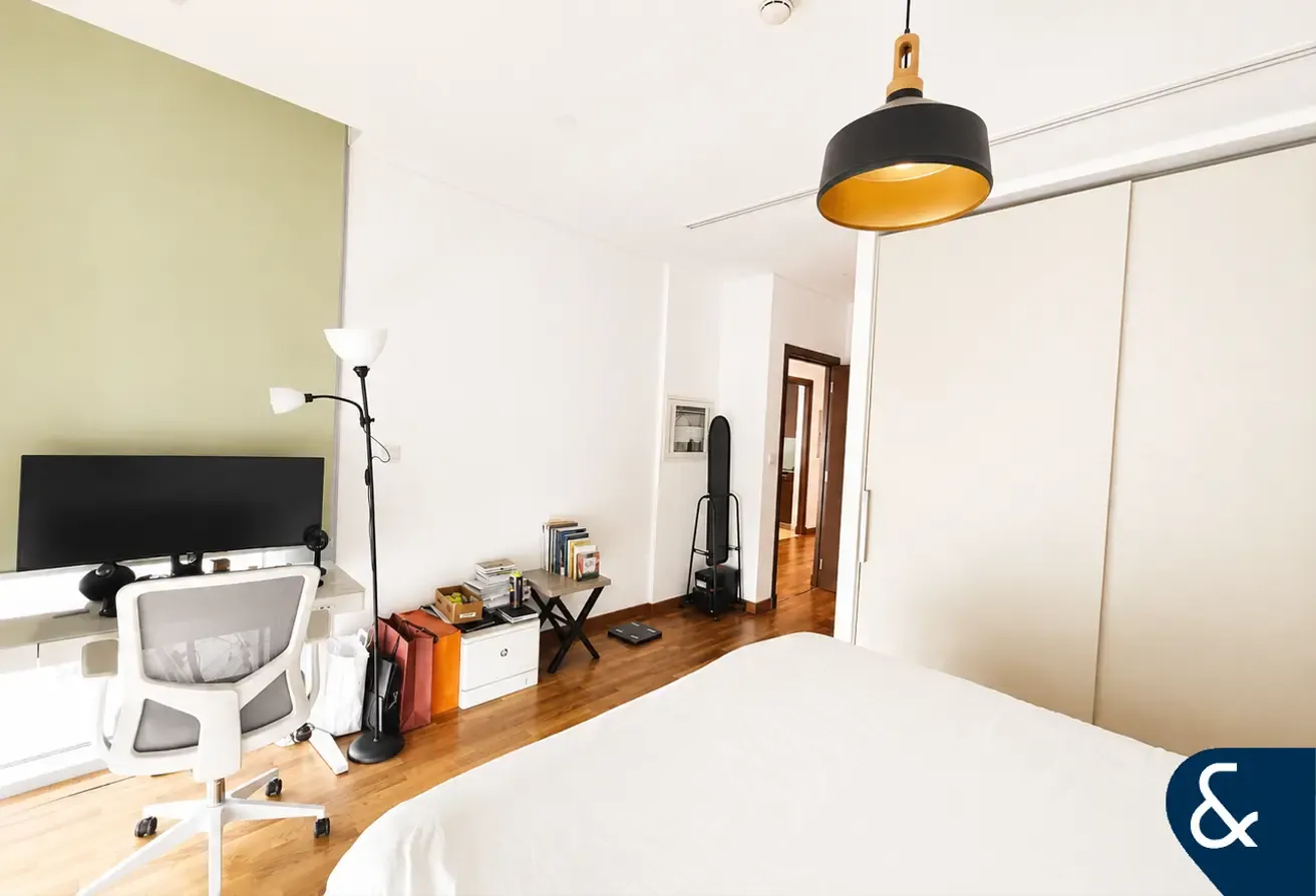 One Bedroom | DIFC View | Large Balcony