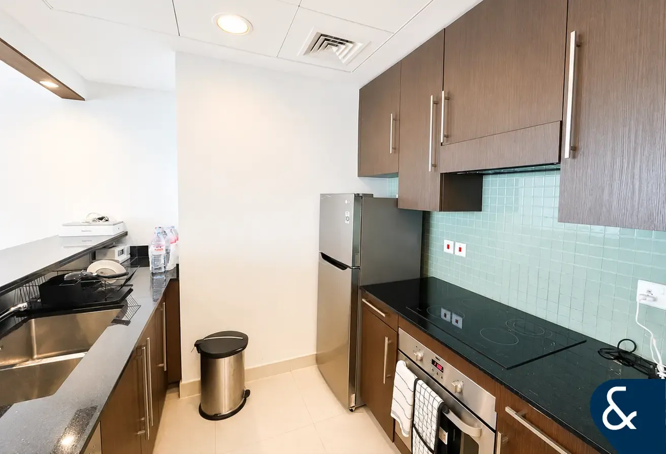One Bedroom | DIFC View | Large Balcony