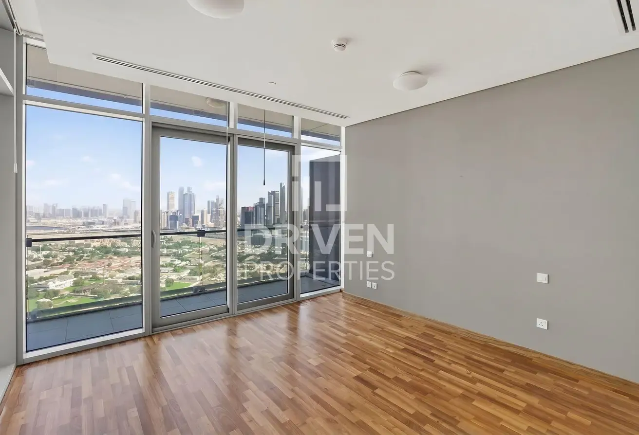 Stunning Sea View | Great Location | Vacant