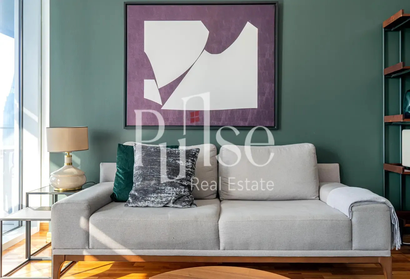 High Floor 1BR | Skyline Views | 6 Cheques