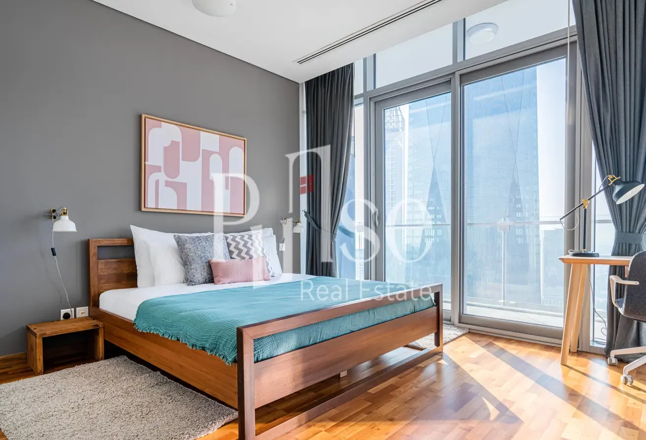 High Floor 1BR | Skyline Views | 6 Cheques