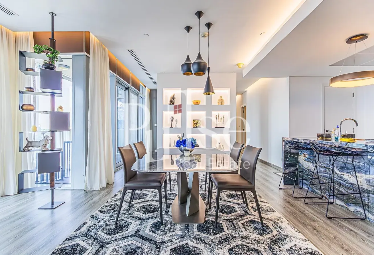 Upgraded and Furnished | 1BR+Study | DIFC View
