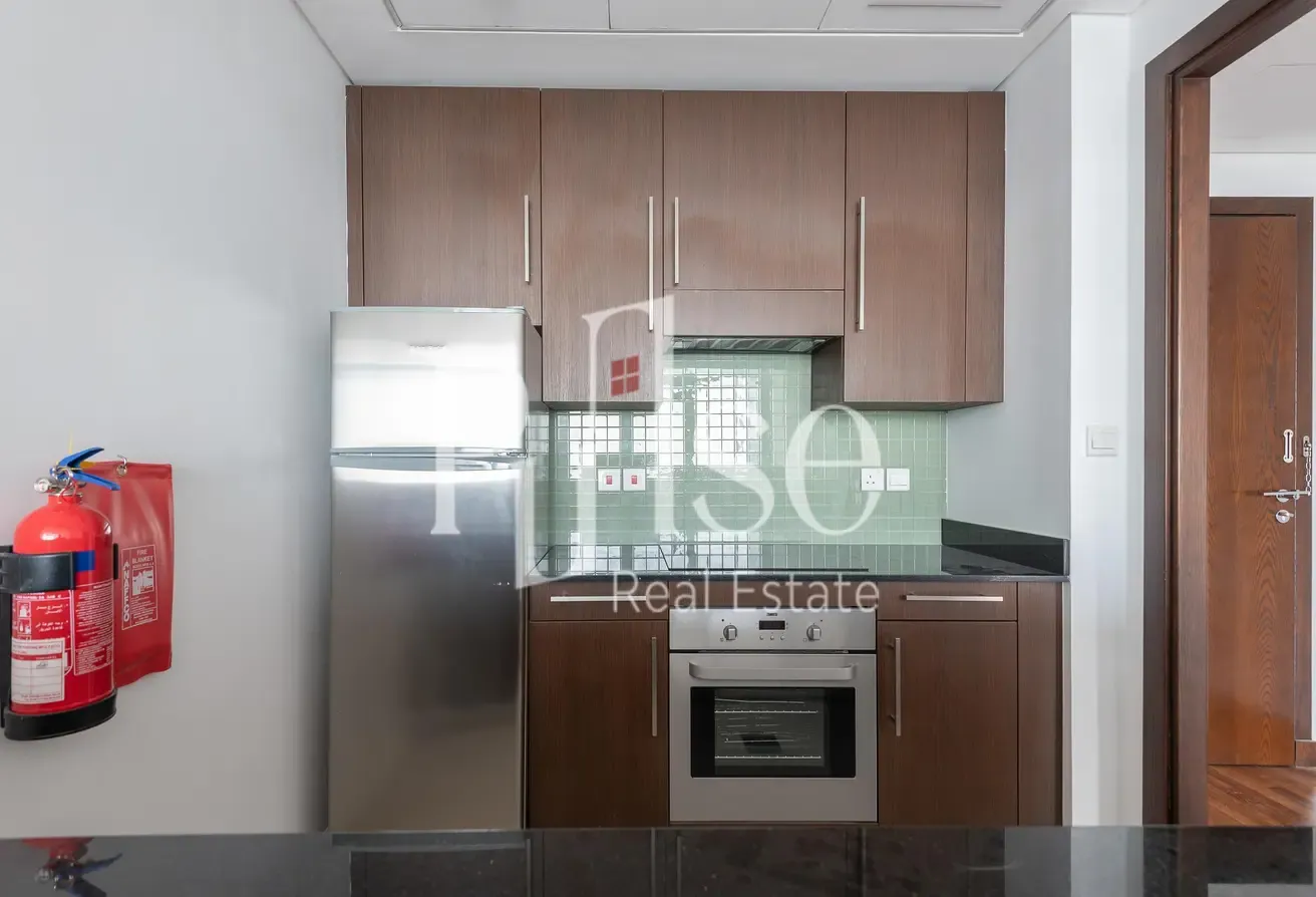 Modern and Spacious 1BR | DIFC & Sea Facing