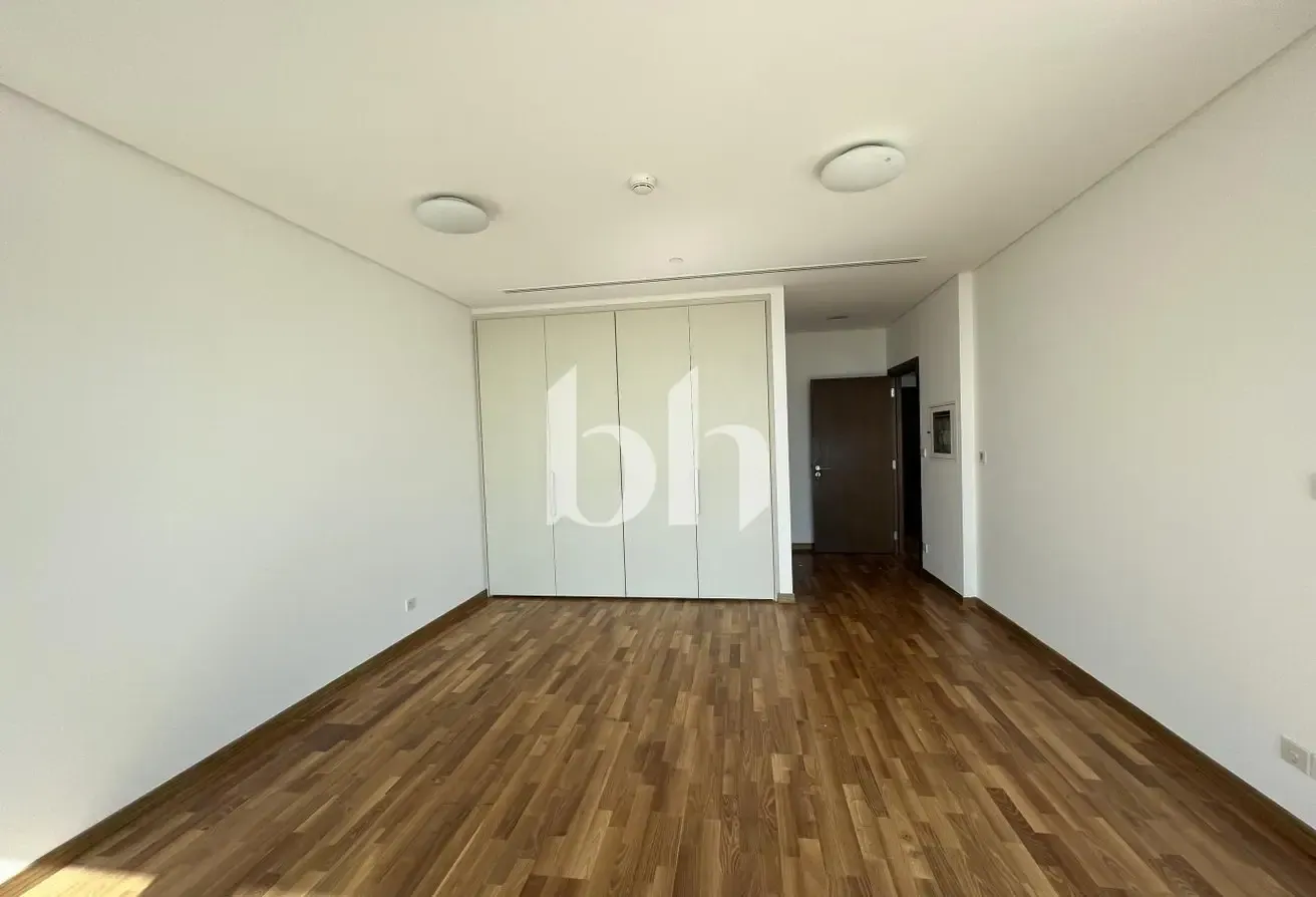 High floor| Za'abeel View| Ready to move in