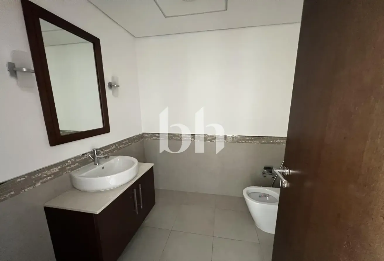 High floor| Za'abeel View| Ready to move in