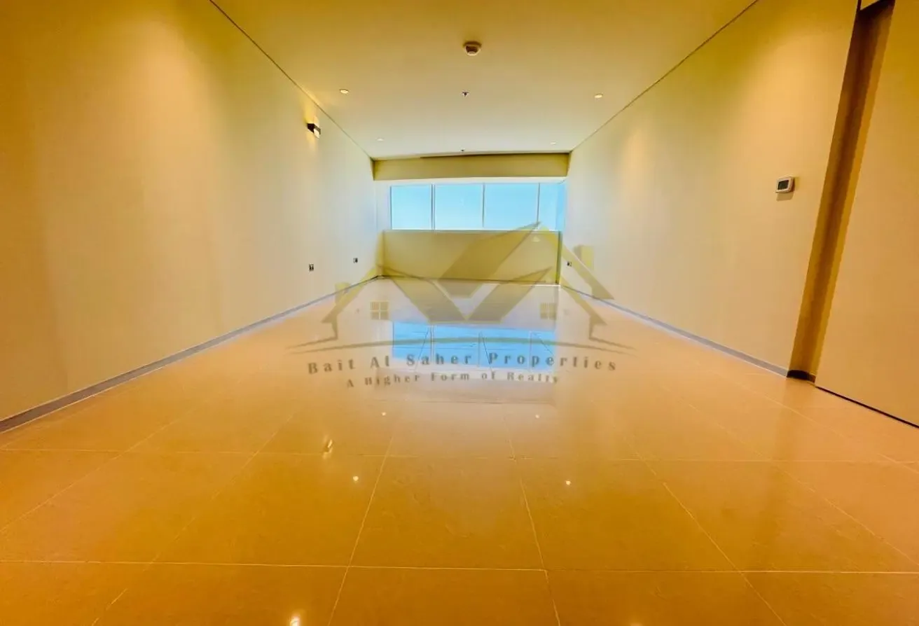 Chiller free / luxurious 2bedroom high floor 135k