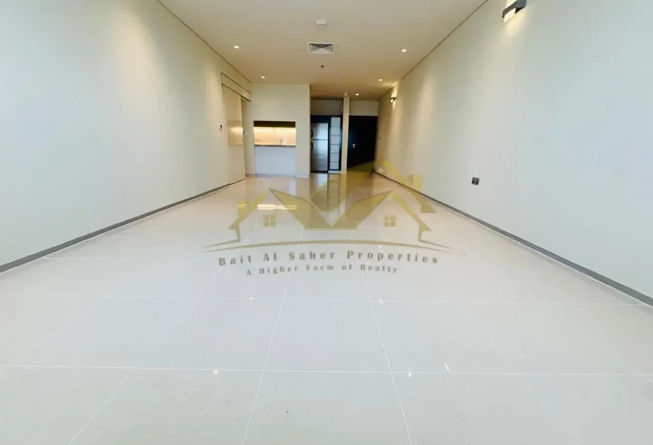 Chiller free / luxurious 2bedroom high floor 135k