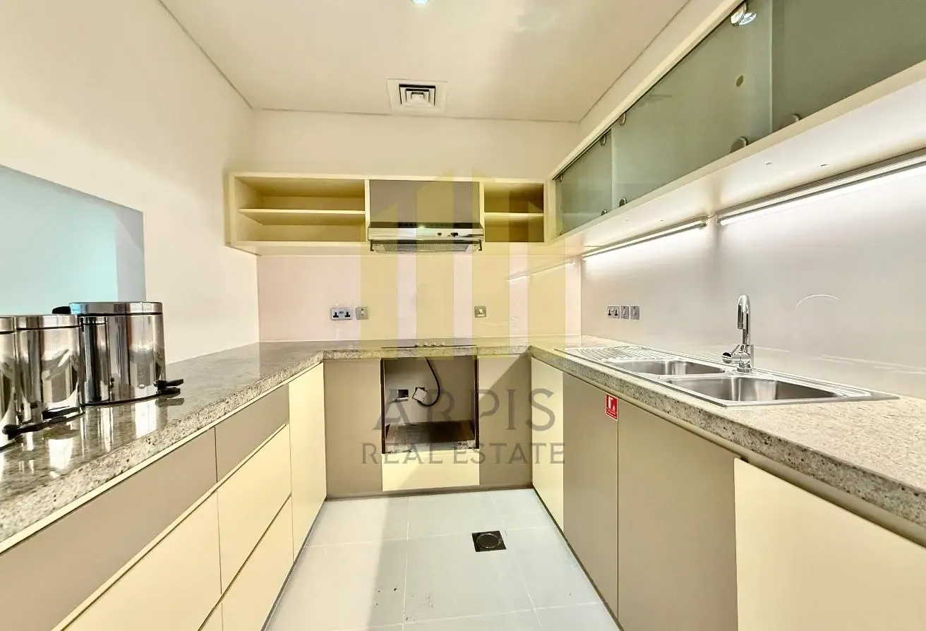 LUXURY 2 BED | CHILLER FREE | SEA VIEW