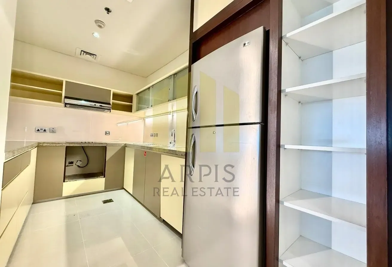 LUXURY 2 BED | CHILLER FREE | SEA VIEW