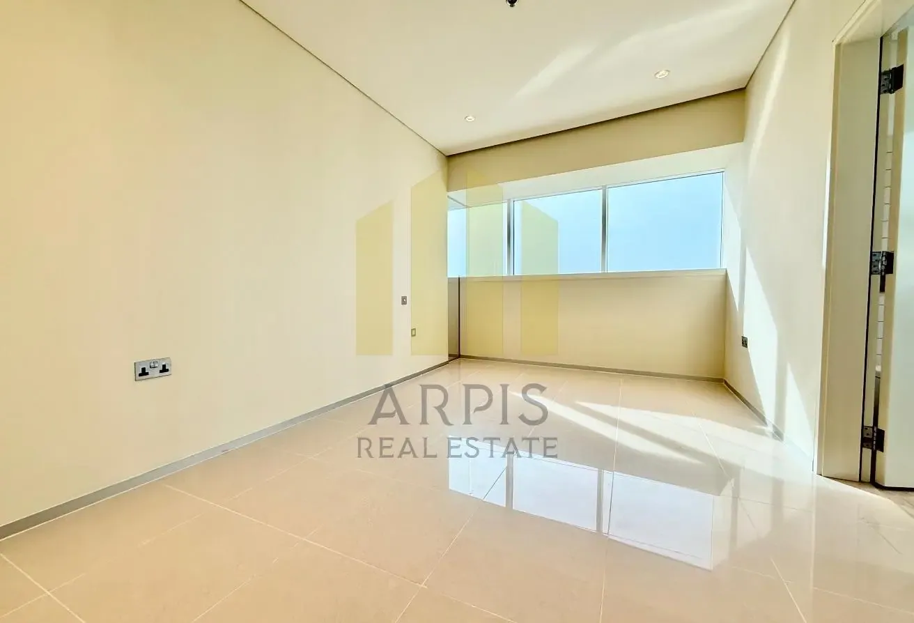 LUXURY 2 BR | SEA VIEW | CHILLER FREE | NEAR METRO