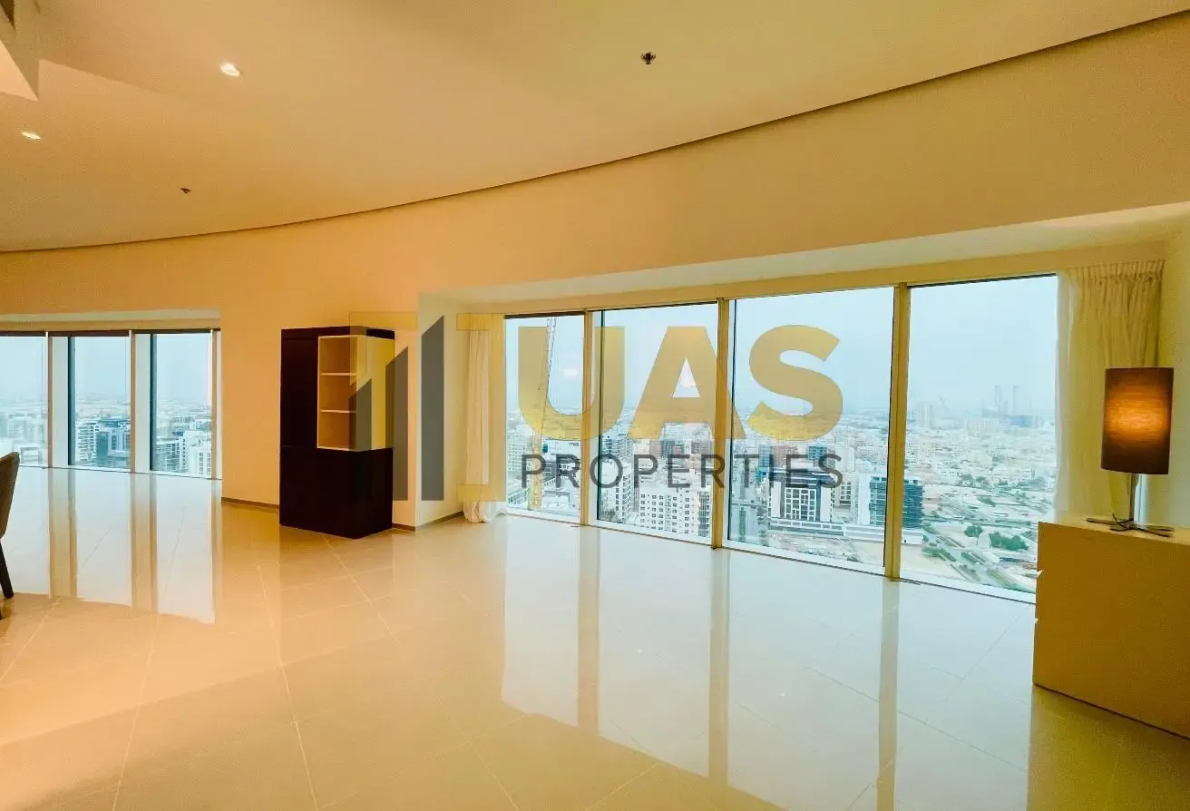 Modern living | chiller free | near metro