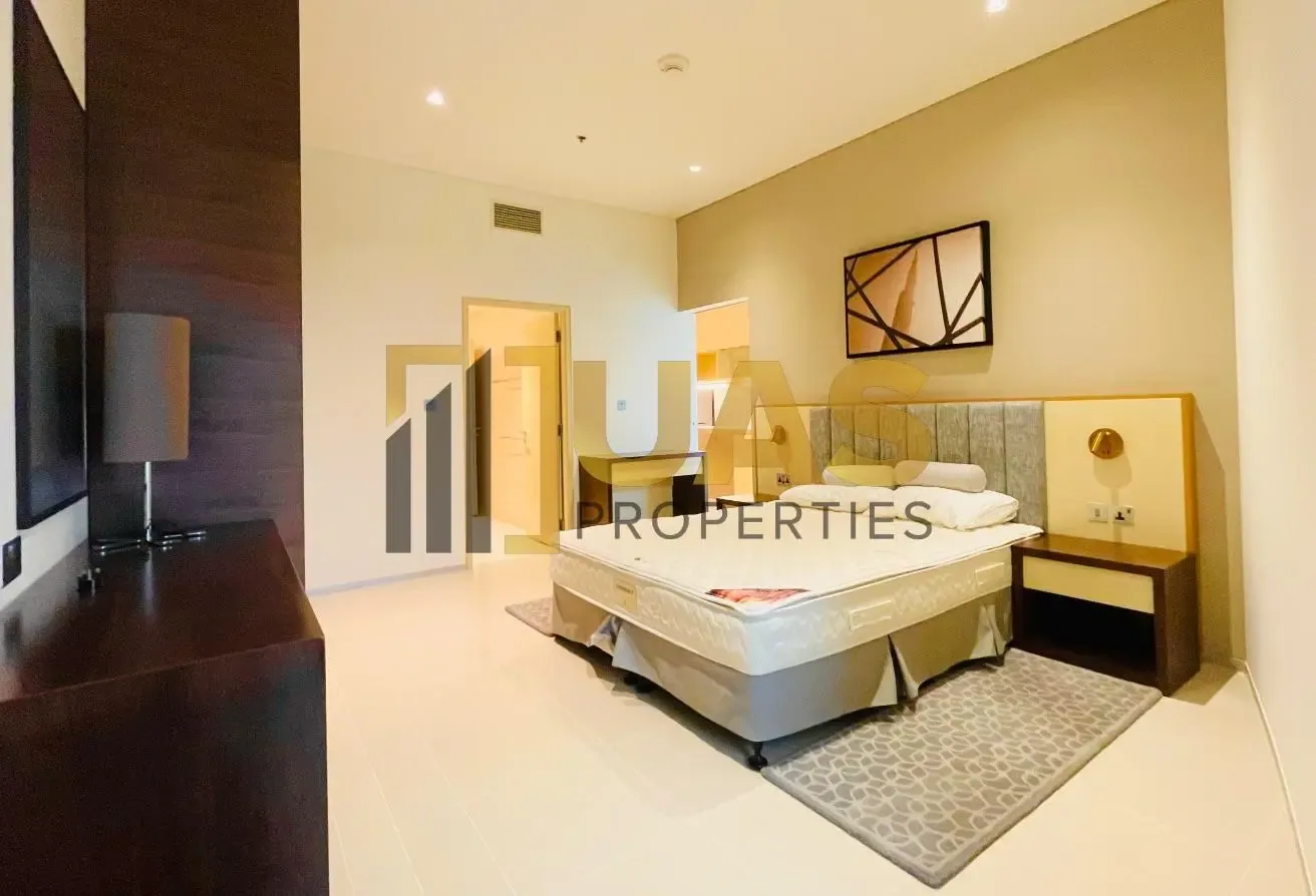 Modern living | chiller free | near metro