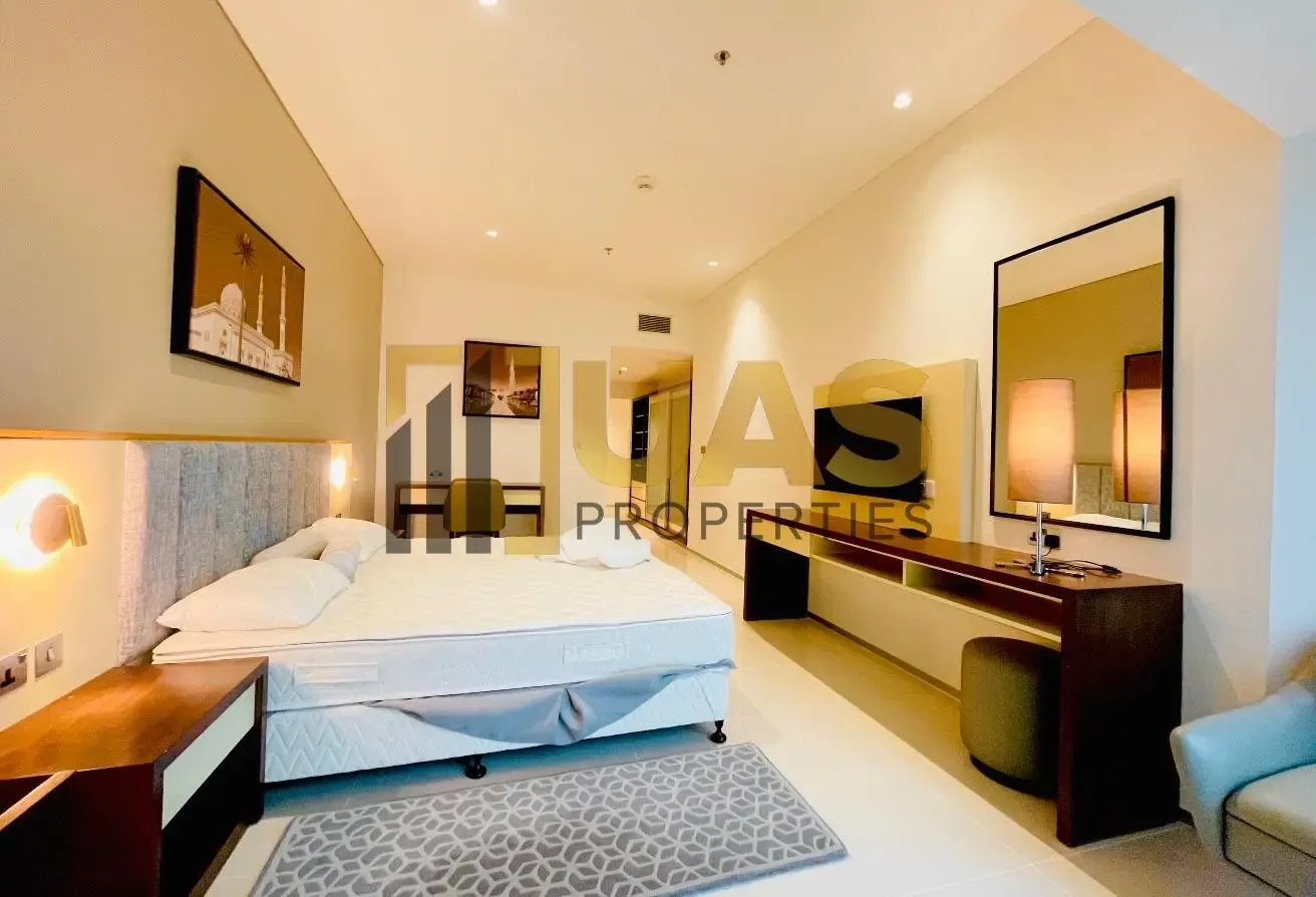 Modern living | chiller free | near metro
