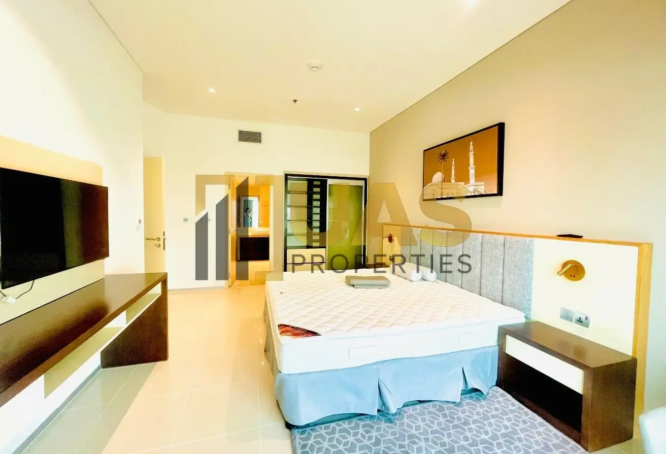 Modern living | Chiller free | near metro