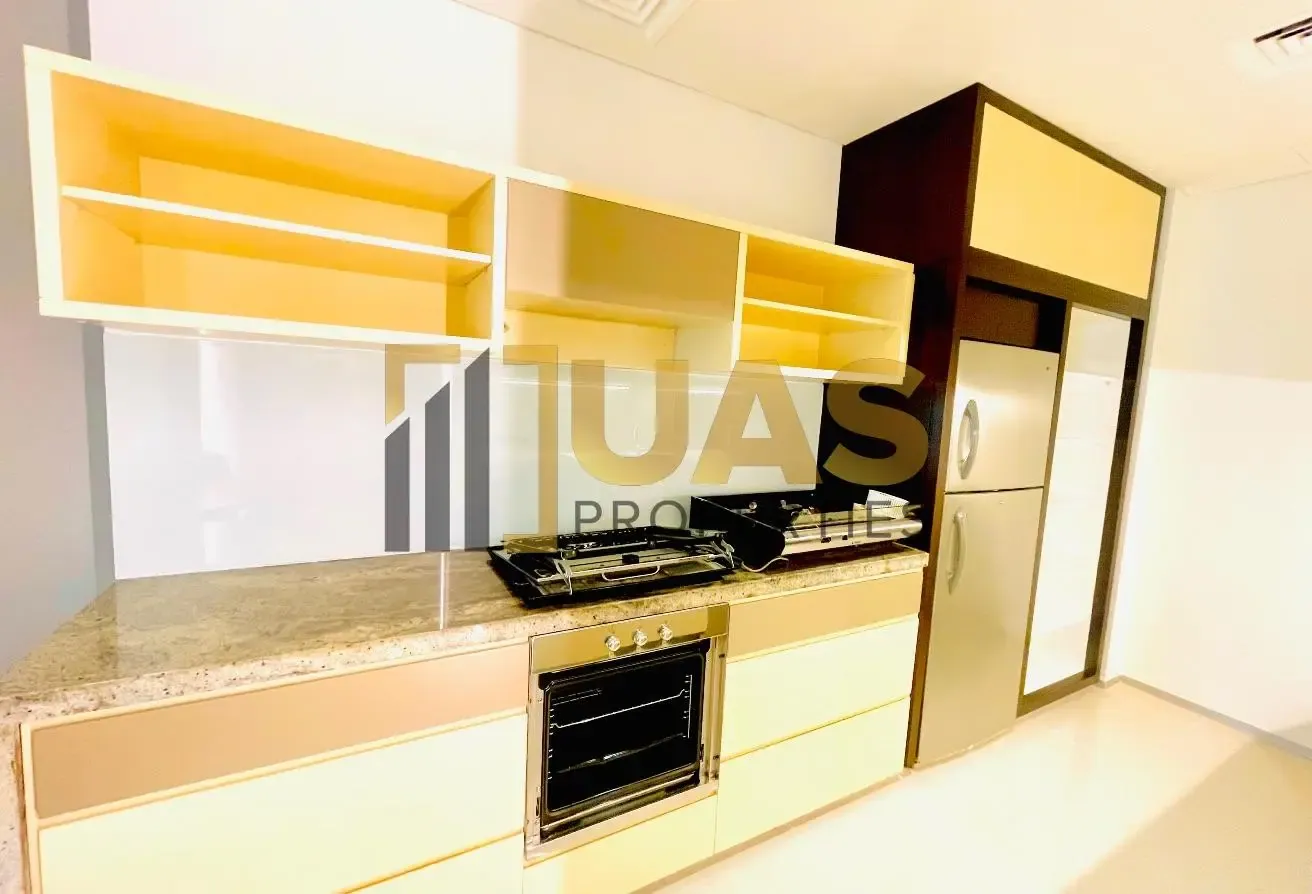 Modern living | Chiller free | near metro