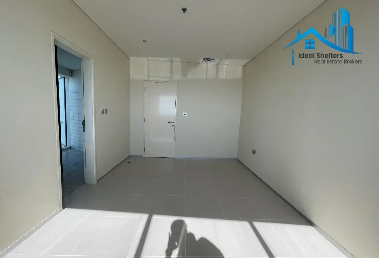 WELL MAINTAINED 2BHK || NEAR METRO || HUGE SIZE ||