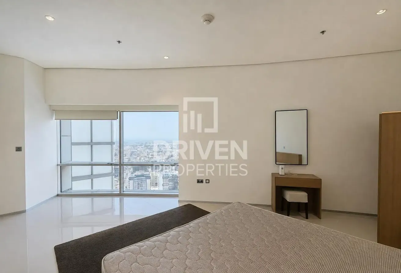 Spacious Apt | High Floor Sea View | Chiller Free