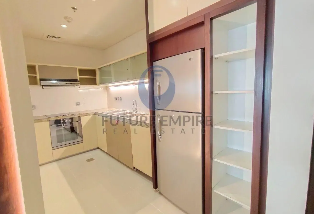 Luxury Furnished 2BR + Laundry+Store | Chiller Fre