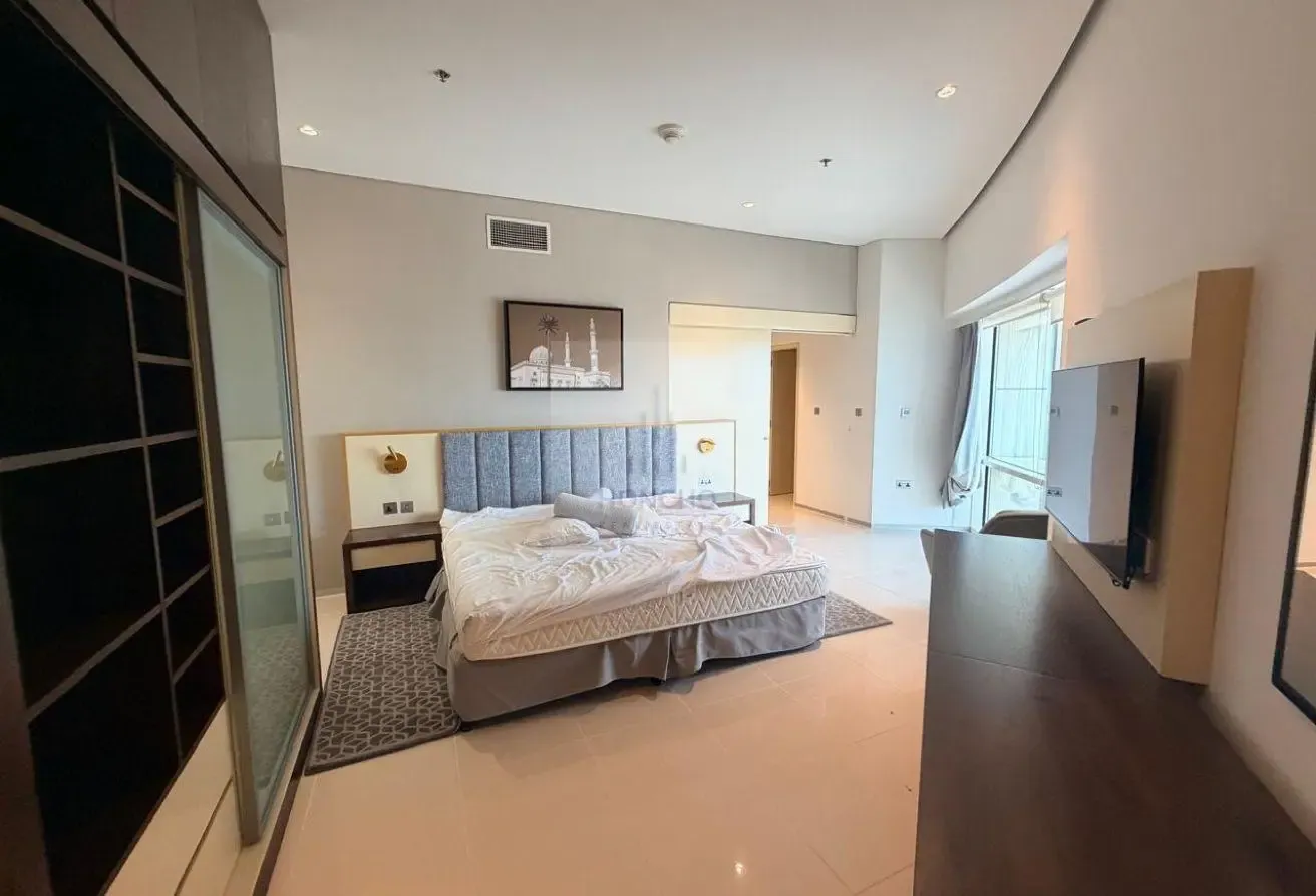 2 BR Apartment on Sheikh Zayed Road with Water View