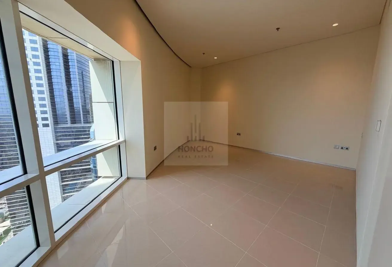 2 BR Apartment on 37th Floor with Water Views