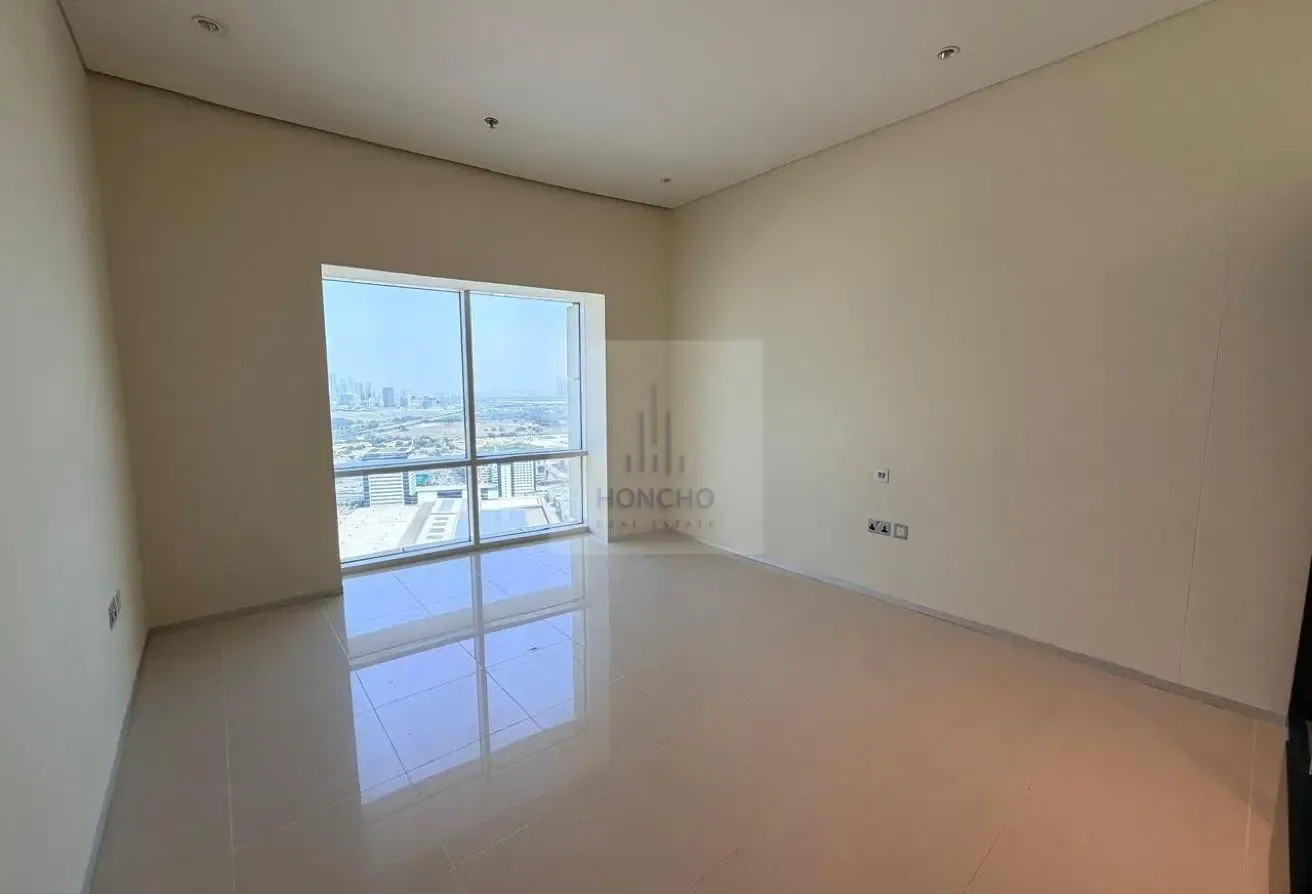 2 BR Apartment on Sheikh Zayed Road with Water View