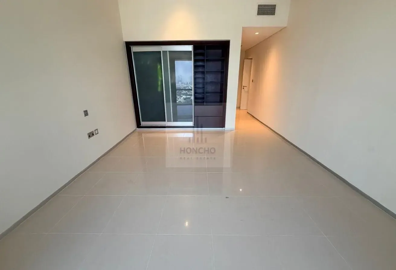 2 BR Apartment on Sheikh Zayed Road with Water View
