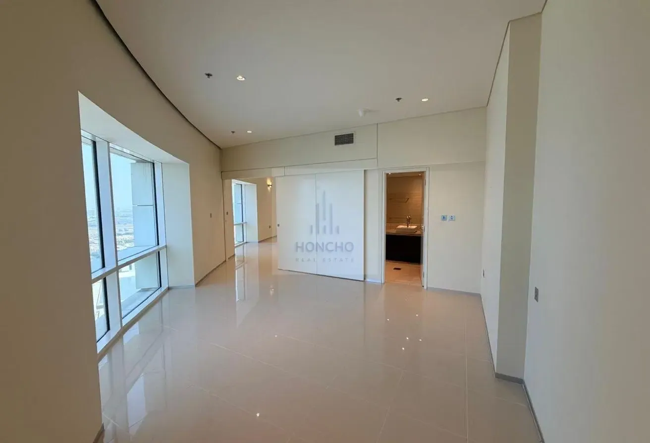 2 BR Apartment on Sheikh Zayed Road with Water View