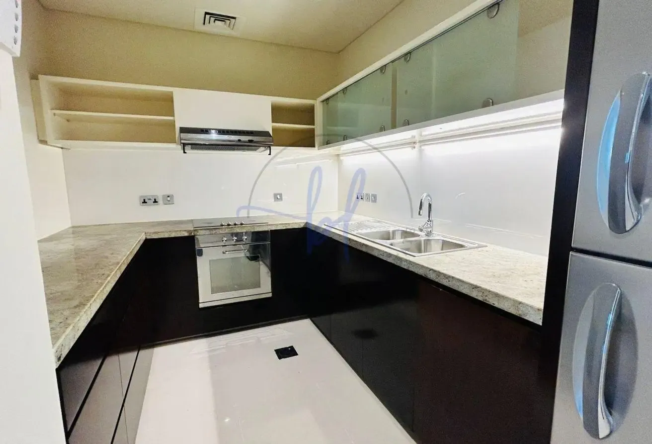 Higher Floor | Chiller Free |Sea View | Vacant