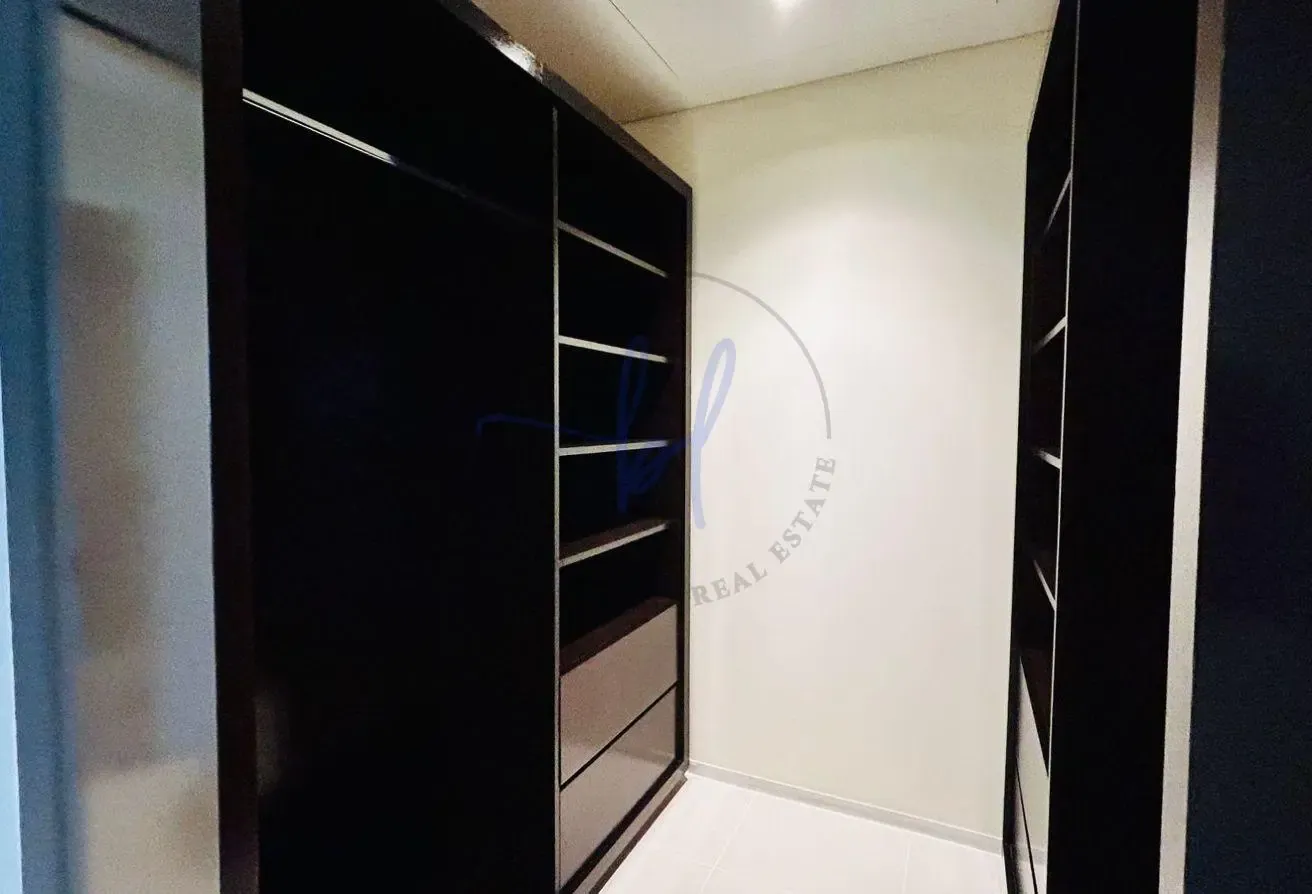Higher Floor | Chiller Free |Sea View | Vacant