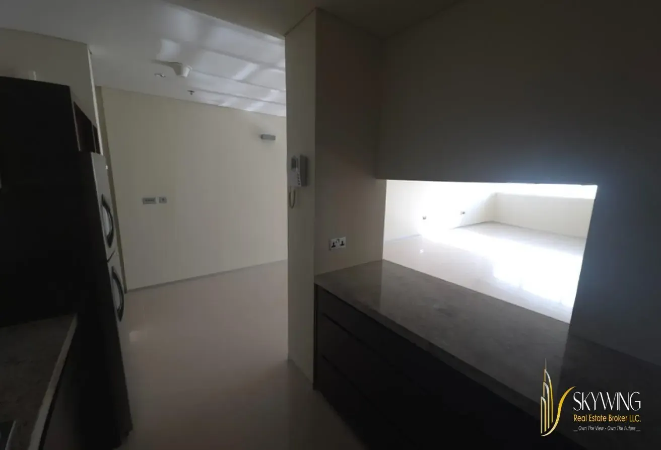 UNFURNISHED 2BR | HIGH FLOOR | BRIGHT