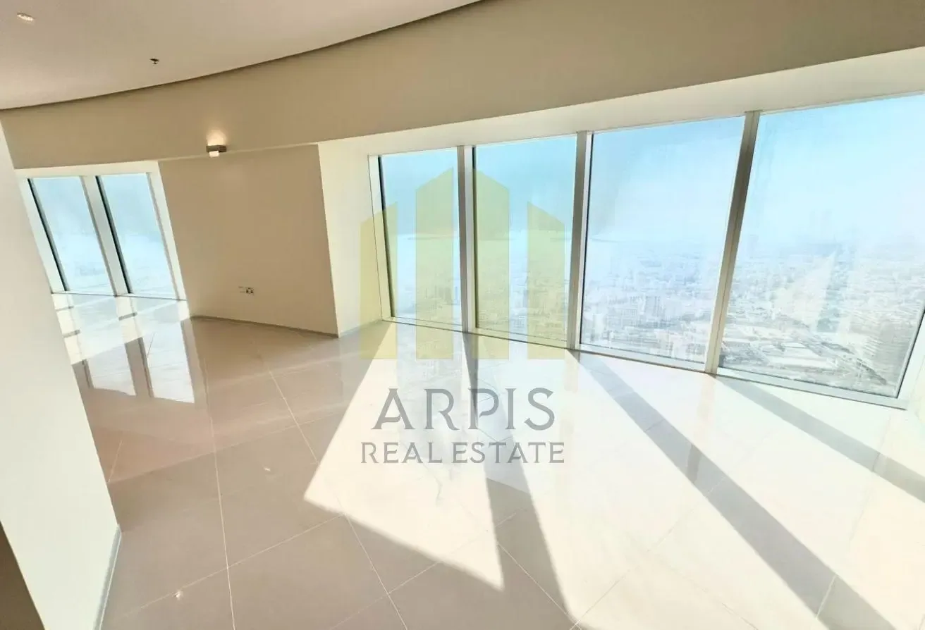 Luxury 2BR | Near Metro | Sheikh Zayed Rd